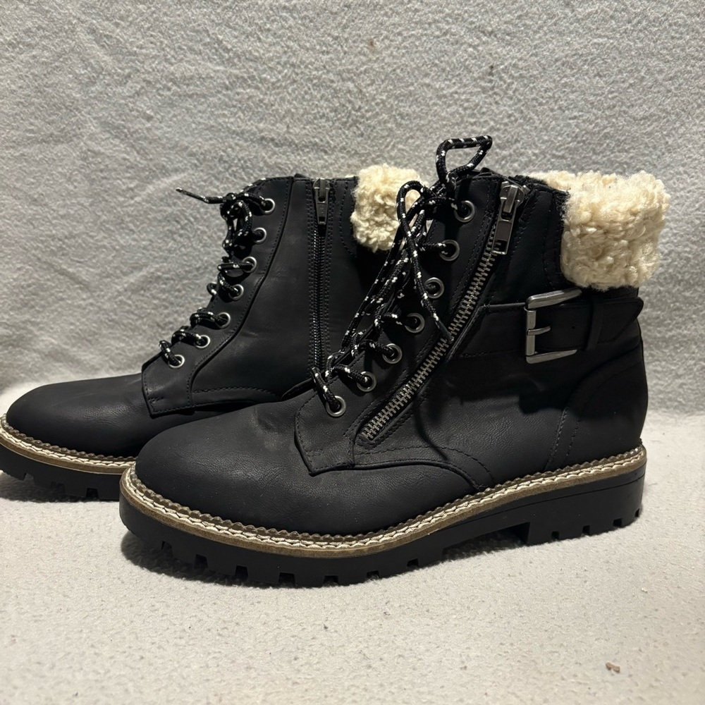 Universal‎ Thread Cushioned Black Hiking Boots Women's size 8.5 - Picture 6 of 8